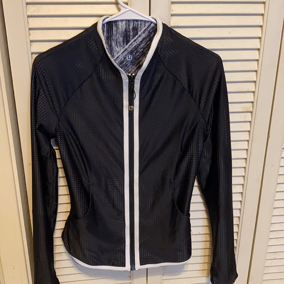 Rare Pattern Reversible LuLu Jacket - Picture 4 of 5